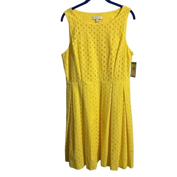 Chaus Dress women's size 10 Spring Romance‎ Yellow Lemon Eyelet whimsical - Picture 1 of 7